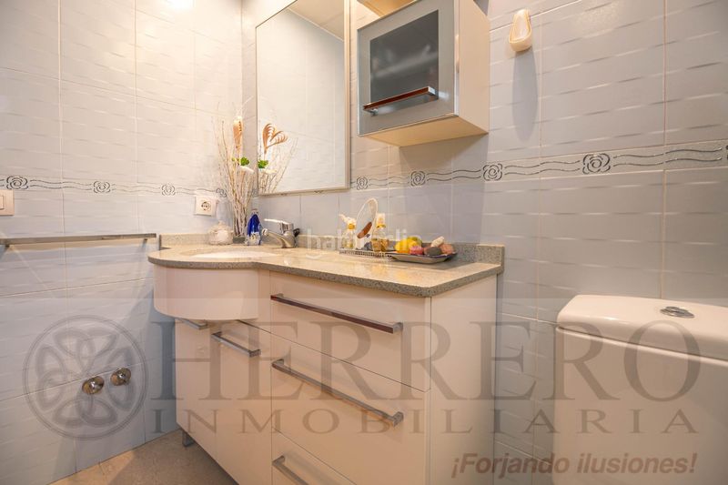 Foto 9cf74a9c-2e16-4798-8827-a4ba826a8419. Xalet amb calefacció aparcament piscina a Park Nord - Casona Gandia