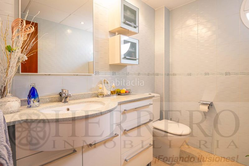 Foto ae68c3e9-cc62-4971-ac72-ce83c25a2f26. Xalet amb calefacció aparcament piscina a Park Nord - Casona Gandia