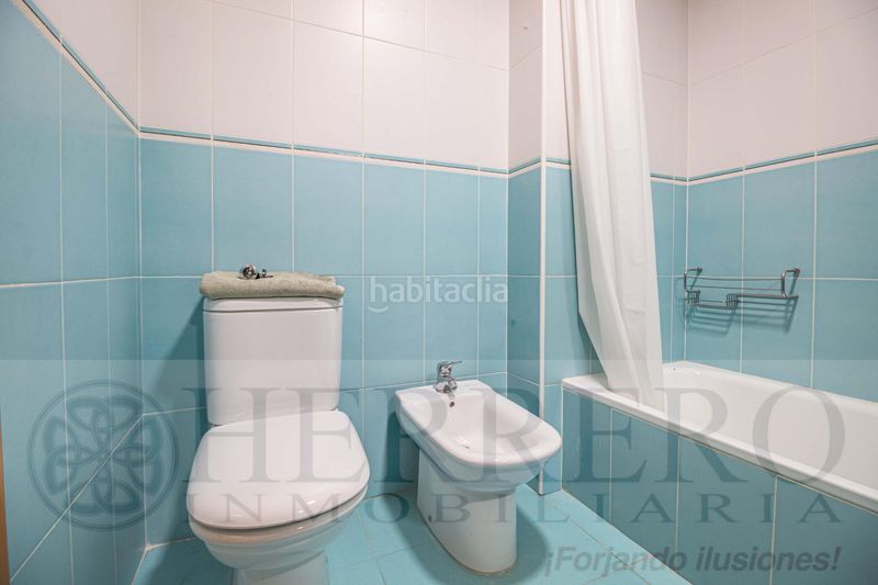 Foto 1ddb28b5-926f-4163-b600-0d6131d00108. Casa adossada amb calefacció aparcament piscina a Almoines