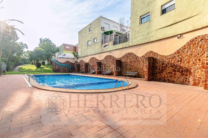 Foto 3e741f0d-17f2-4ad8-9987-233306bb7e1e. Casa adossada amb calefacció aparcament piscina a Almoines
