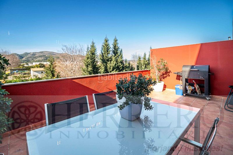 Foto 67880f2d-ebfa-4202-ae98-84daf20ad3ee. Casa adossada amb calefacció aparcament piscina a Almoines