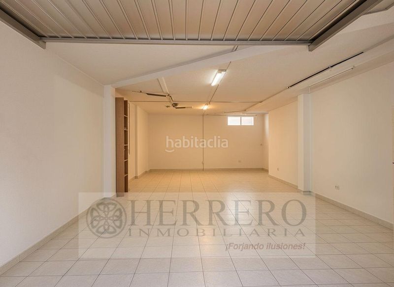 Foto 8877a435-5920-4a53-84e9-a327b9be28f7. Casa adossada amb calefacció aparcament piscina a Almoines