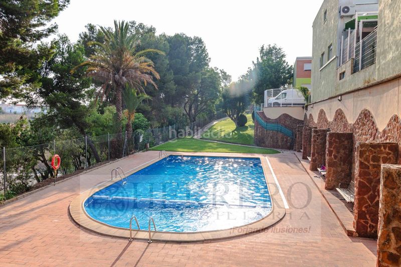 Foto 8a262266-955a-411e-b510-d082fd9937ea. Casa adossada amb calefacció aparcament piscina a Almoines
