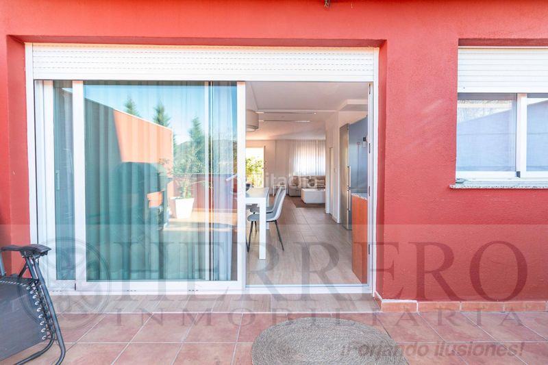 Foto a6f22dea-b5e0-4292-8501-02e455194a19. Casa adossada amb calefacció aparcament piscina a Almoines