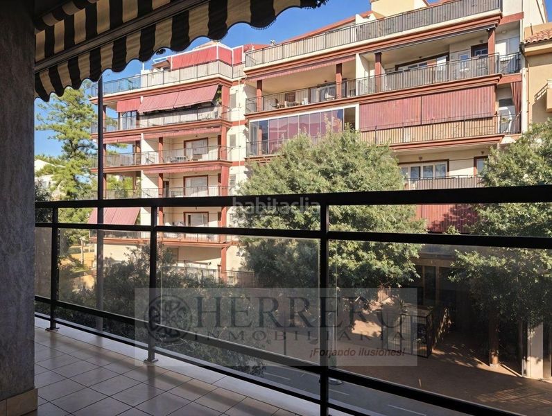 Foto d3e51fd2-1424-4956-8212-c57cc174b907. Etagenwohnung in grau del 13 in Corea Gandia