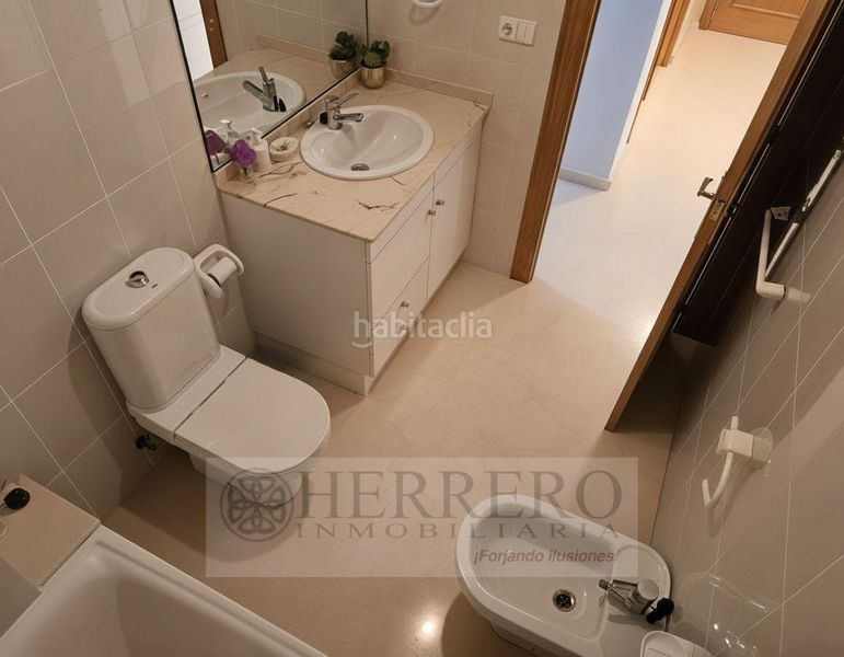 Foto e4541ed7-b1d2-4f6e-833b-0842cba6110a. Etagenwohnung in grau del 13 in Corea Gandia
