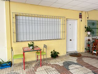 Business premise  Hoyo. Local com. en venta en centro.