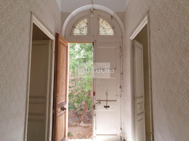 Foto e5f41045-160e-496a-9b5b-5b361c153e9c. Terreny residencial a Portbou