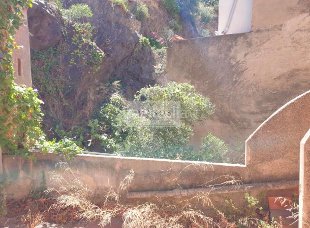 Foto efe8d373-406d-4091-8f52-3e6d0eff7815. Terreny residencial a Portbou