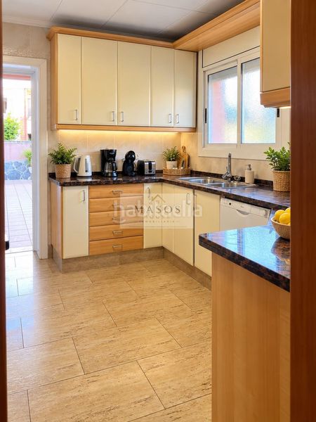 Foto 1bd4c373-5051-4bef-b683-c253a87f332c. Chalet con parcheggio in Els Masos - Els Garrofers Coma-ruga
