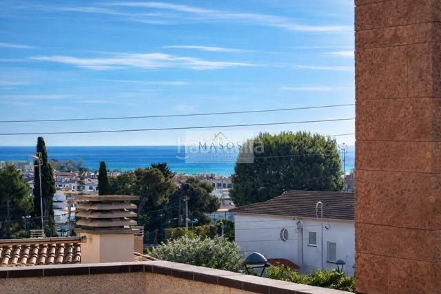 Foto 6e63afac-94d8-4816-a8d9-047e96237383. Casa amb aparcament a Segur de Calafell nucli urbà Segur de Calafell