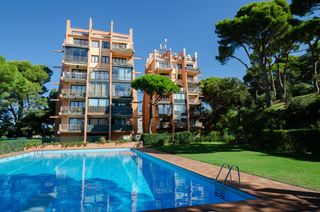Appartement à Los Pinos-Politur. Apartamento con magníficas vistas al mar en playa de aro, costa