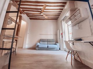 Apartment in Embajadores-Lavapiés