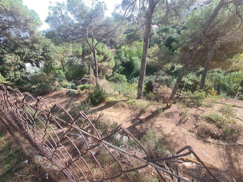 Foto 0a89df1b-cd50-47a7-92e8-486609c2a368. Terreno residenziale in calle joan maragall i gorina 485 in Argentona