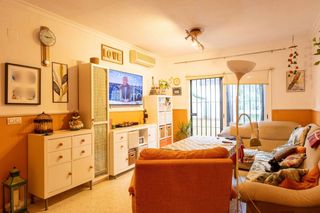 Towny house in Olivares. Excelente oportunidad de inversión: dos viviendas en una misma p
