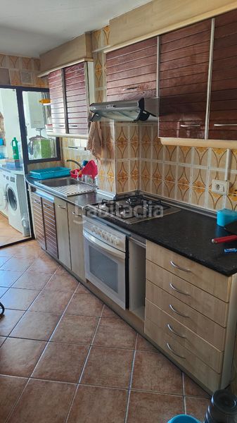 Piso 6ª planta con ascensor ,4 ha. 2 baños en La Raïosa Valencia - Imagen 9