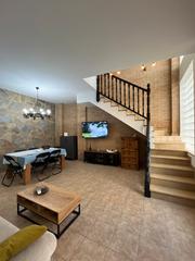 Maison à Alfafar. Casa de 2 alturas + buhardilla + garaje , alfafar