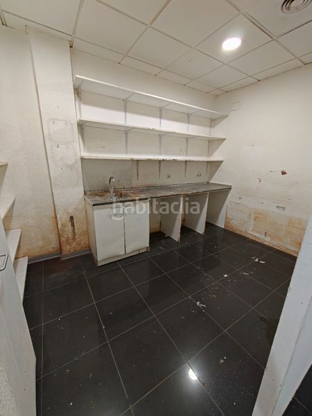 Foto e02d2e4c-e03e-4100-a31b-f4a532701f2a. Alquiler local comercial en avinguda de la albufera 30 bajo comercial de 170 metros en avenida principal en Alfafar