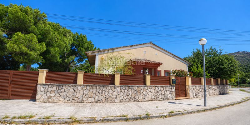 Foto 453df7e9-51db-48bd-be51-790d6c444128. Location chalet avec chauffage parking piscine dans Vendrell (El)