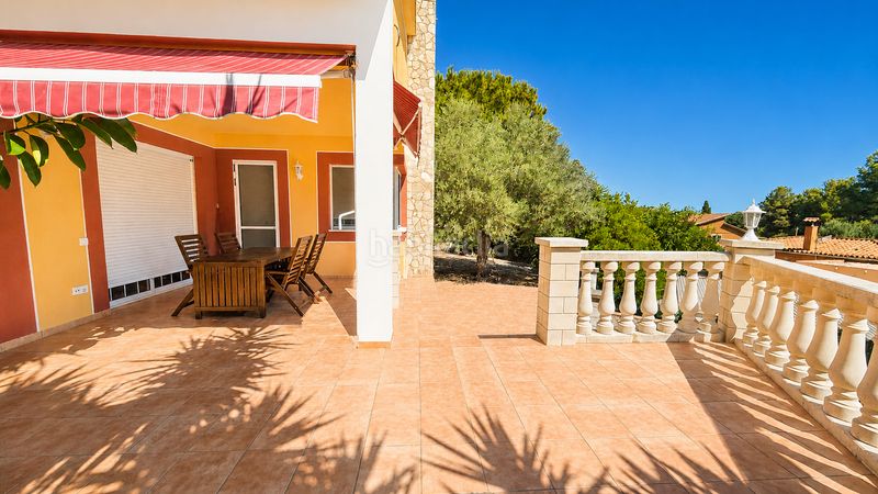 Foto e8103622-22ff-4011-be4f-efed7387296e. Location chalet avec chauffage parking piscine dans Vendrell (El)