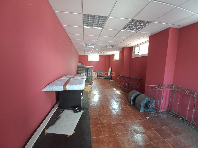 Foto 4cd7b899-77c9-470f-8762-bdc5246c6c18. Lloguer local comercial a Limpias