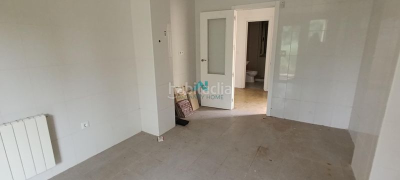 Foto f5ab6fa2-ce3c-48b4-ba7b-1c8306b19400. Xalet amb aparcament a Hazas de Cesto