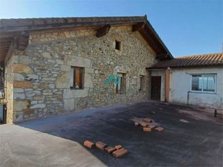 Masía  Nates. Se vende casa con terreno y vistas en nates voto