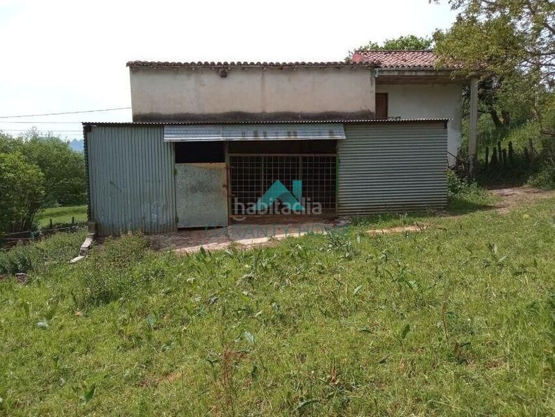 Foto 530996aa-95d2-4c88-825f-7174af57f7aa. Finca rústica a Rasines