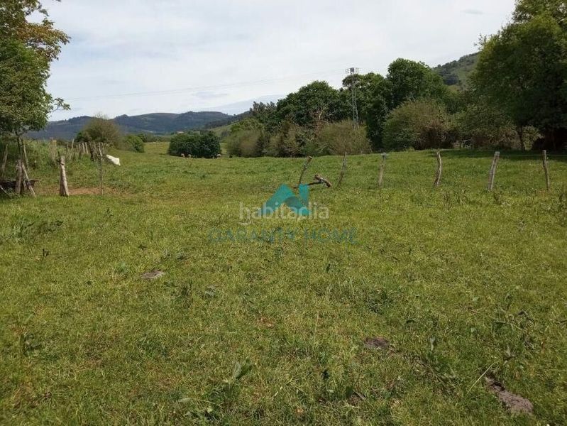 Foto 74981e35-fe64-4412-861d-a70c04b517b8. Finca rústica a Rasines