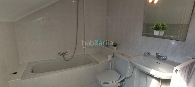 Foto d265cfed-62c0-4a82-98b8-92d494441b3b. Àtic amb aparcament piscina a Bárcena de Cicero