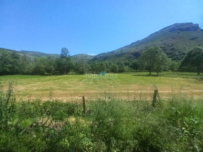Foto cc69198d-aa86-44b2-a4eb-fae3bfb6fa9d. Finca rústica a Ruesga