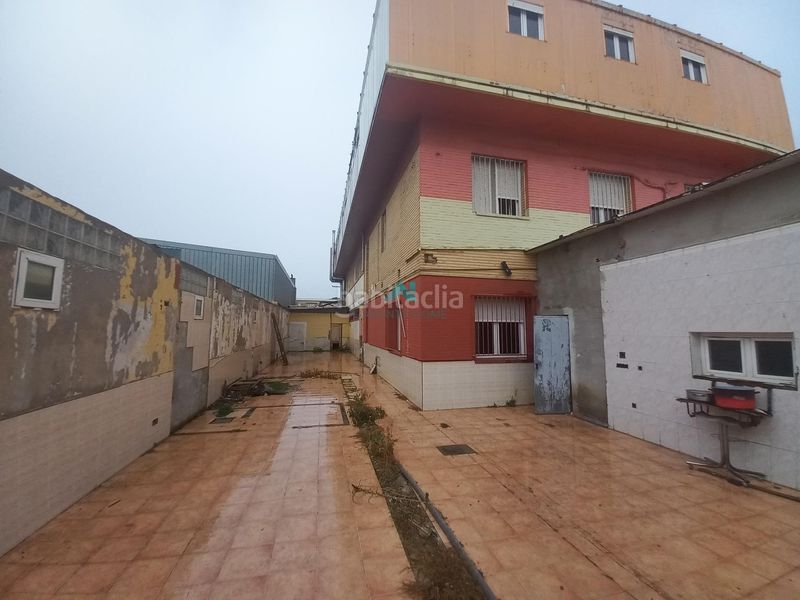 Foto 5ff4bad0-1a5d-48cd-a774-f409b5460dff. Edifici a Parque del Queiles Tudela