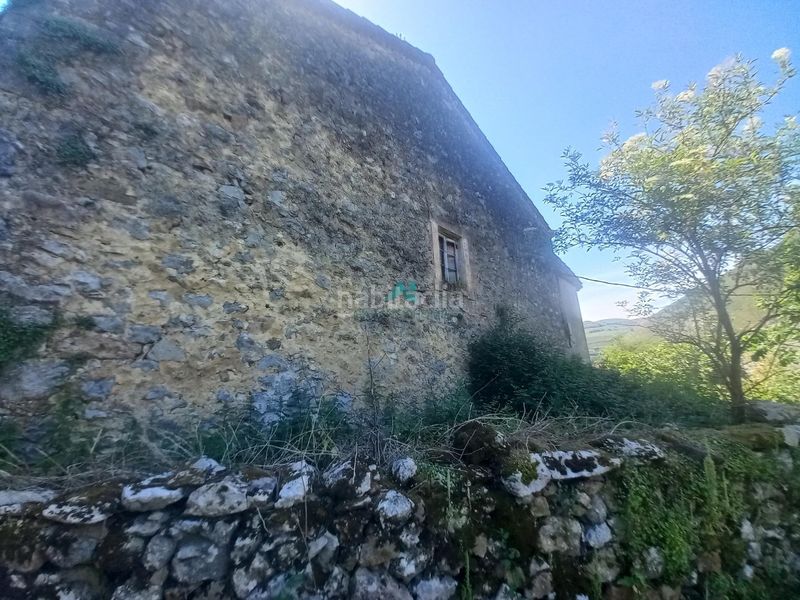 Foto ff2b4837-2416-40bc-aab4-650c32c37385. Casale in Ruesga