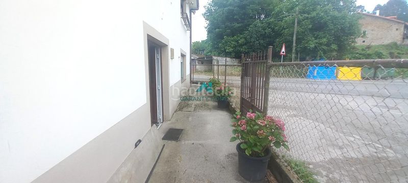 Foto 4d5980e6-3cd3-42cd-9d72-dbfa409f7676. Casa amb aparcament a Ribamontán al Monte