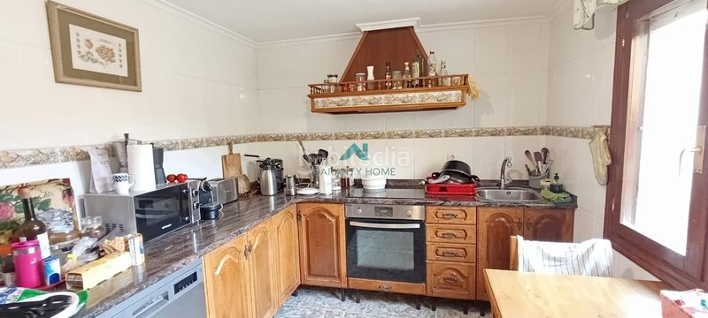 Foto b1dcf4e8-e8fa-4e56-a306-e9338f1aa8ac. Casa amb aparcament a Ribamontán al Monte