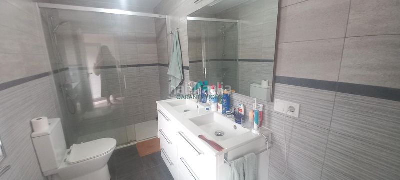 Foto bfee7738-fe78-4b9c-933a-c1af5c917b7a. Casa amb aparcament a Ribamontán al Monte