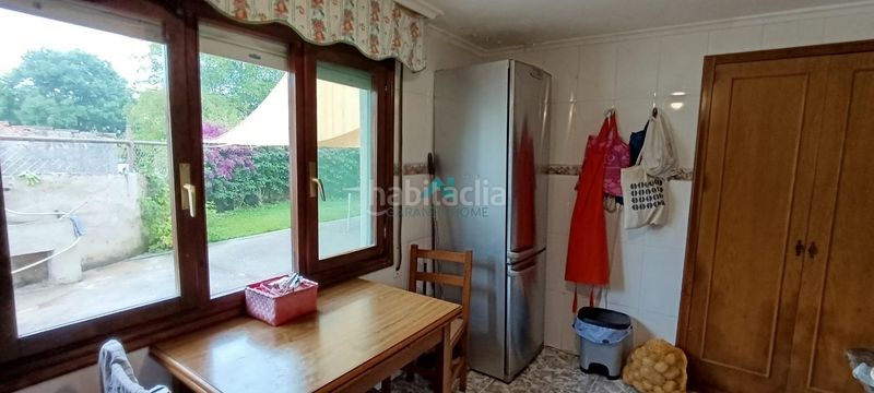 Foto f24e1bef-2e83-44a9-ab79-4cce3b7fbdaf. Casa amb aparcament a Ribamontán al Monte
