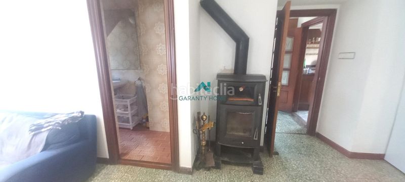 Foto f7a61a5d-583b-481c-84dc-15aff321fc5c. Casa amb aparcament a Ribamontán al Monte
