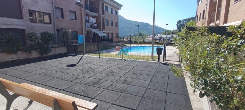 Foto a5c133a7-6367-4ca5-9a6a-f4449ae0264f. Lloguer àtic amb calefacció aparcament piscina a Limpias