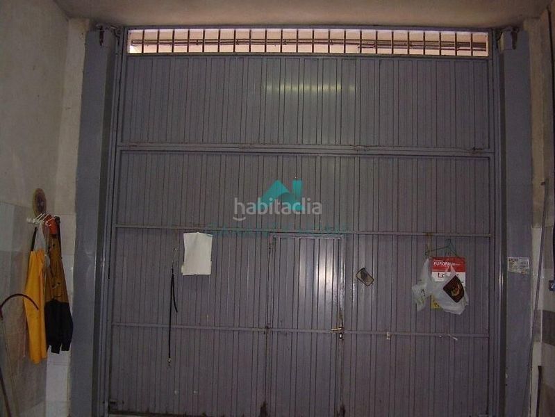 Foto 5a88a418-36b3-4cf3-9b33-13ad9d6e9d51. Local comercial a Centro Laredo