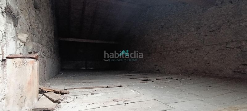 Foto f4b8cb03-19da-4dbd-a66d-32d793840975. Masia a Ruesga