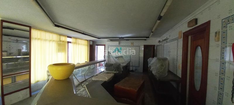 Foto 58e2a9f8-f3b2-4824-8b1b-3caef8f3b2cc. Local comercial a Santoña