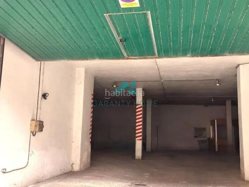 Foto 060114c2-d0a2-4ab5-ada0-72563641ff8f. Local comercial a Centro Laredo