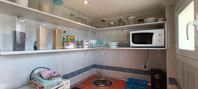 Foto 89d97e5a-c1e9-47bd-b8c3-a5a5b769c5c5. Lloguer estudi amb aparcament a Zona Playa Laredo