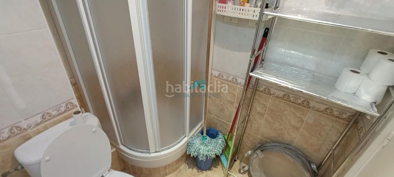 Foto a8e01582-a6c6-436e-a1d7-cbb9d0f6b641. Lloguer estudi amb aparcament a Zona Playa Laredo