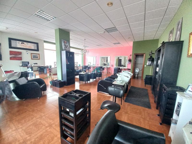 Foto befed3fb-6034-4428-84e0-6aee5462eb28. Local comercial se vende local comercial en Ramales de la Victoria