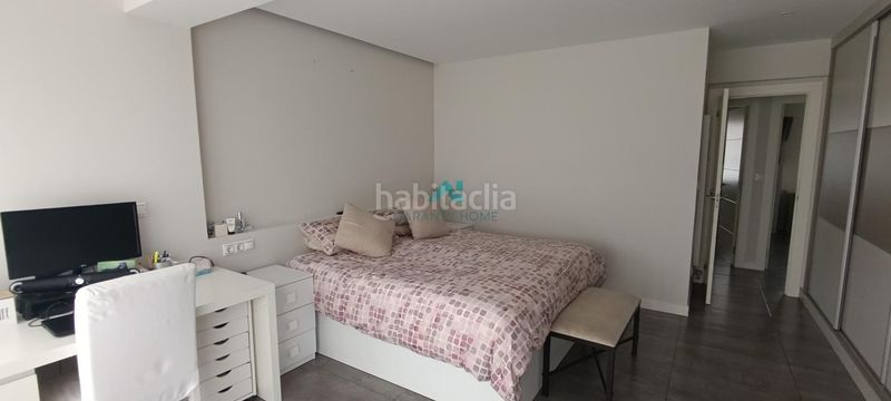 Foto 0d79bef2-8f64-4a32-b8f6-bad8c457f6eb. Àtic amb calefacció aparcament a Centro Laredo