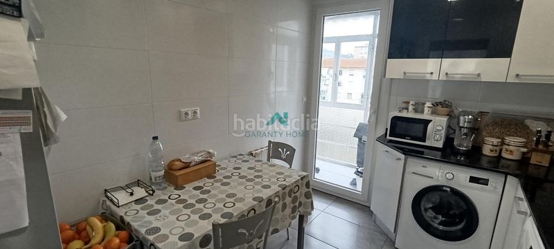 Foto a0c66ae4-2471-468f-b9c5-98704ddfb767. Àtic amb calefacció aparcament a Centro Laredo