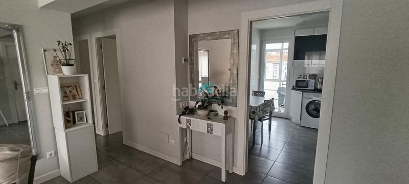 Foto b1f15a84-b3bd-47d1-89b0-b6e3a781165e. Àtic amb calefacció aparcament a Centro Laredo