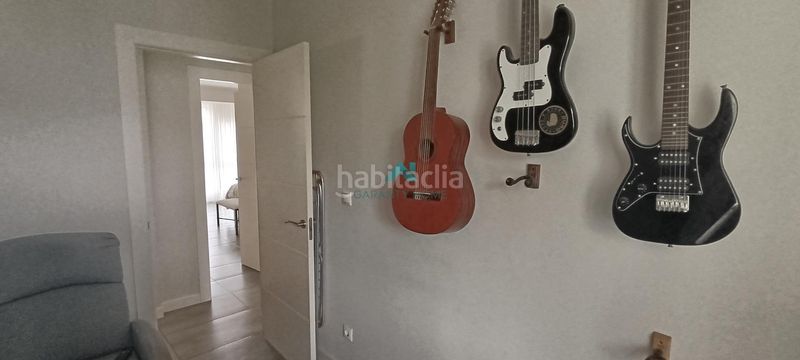 Foto db3ffabe-66c6-4b29-8248-45c5287411d1. Àtic amb calefacció aparcament a Centro Laredo